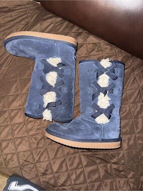 KOOLABURRA BY UGG VICTORIA TALL INSIGNIA BLUE SUEDE  BOOTS